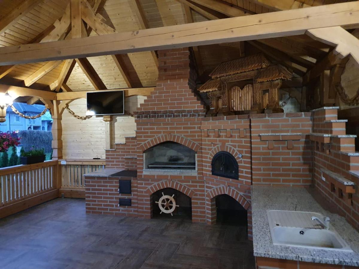 Casa Alexandru - Locul In Care Te Simti Acasa Hotel Viseu de Jos Bagian luar foto