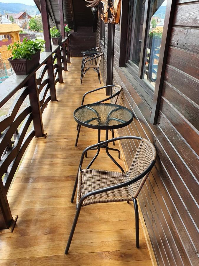 Casa Alexandru - Locul In Care Te Simti Acasa Hotel Viseu de Jos Bagian luar foto