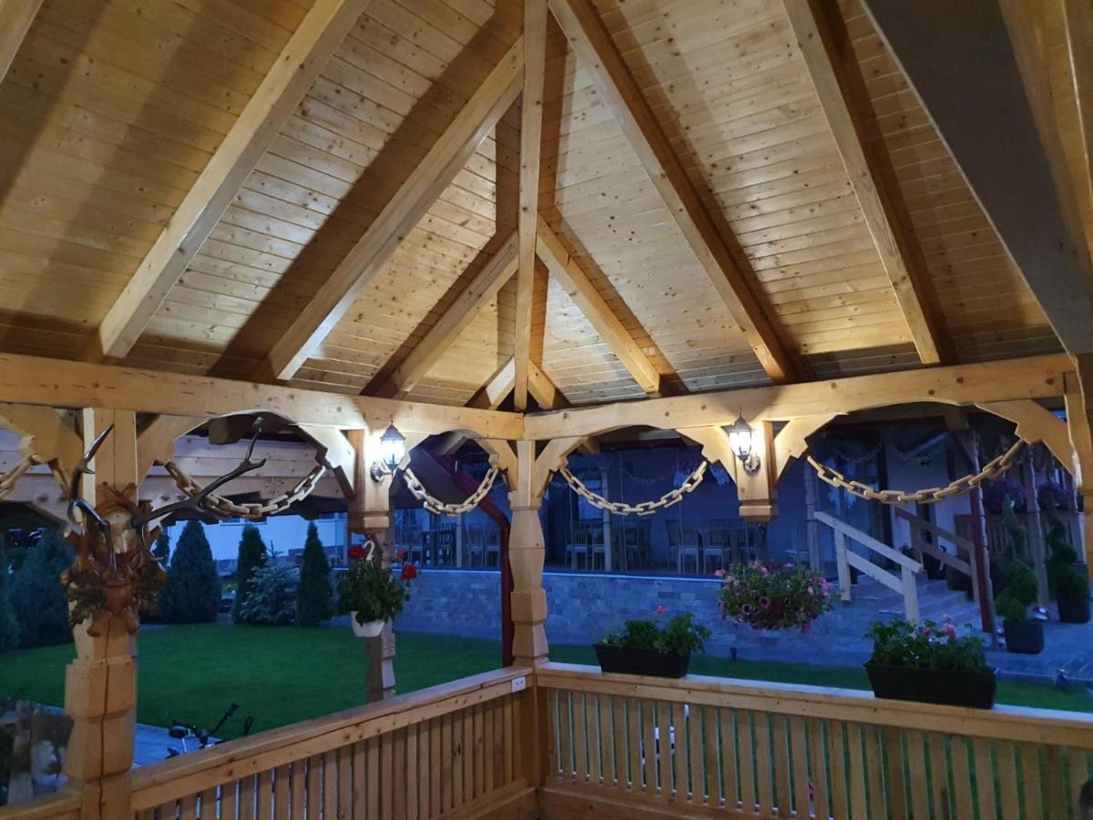 Casa Alexandru - Locul In Care Te Simti Acasa Hotel Viseu de Jos Bagian luar foto