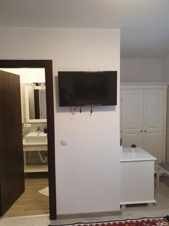 Casa Alexandru - Locul In Care Te Simti Acasa Hotel Viseu de Jos Bagian luar foto